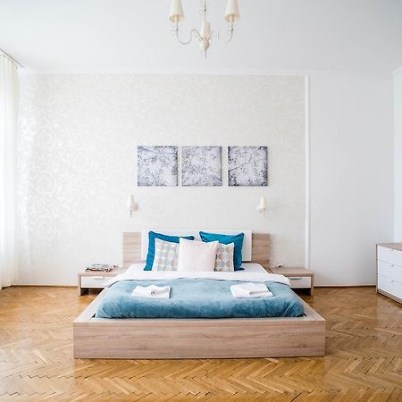 Nine Trees Apartment ブダペスト エクステリア 写真